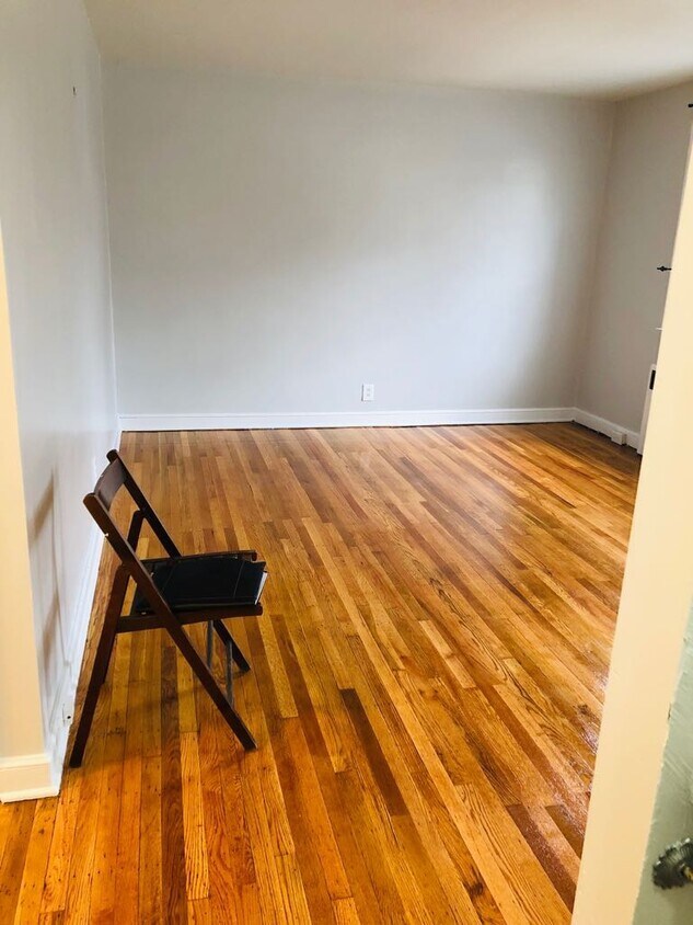 Foto principal - 6415 Malvern Ave