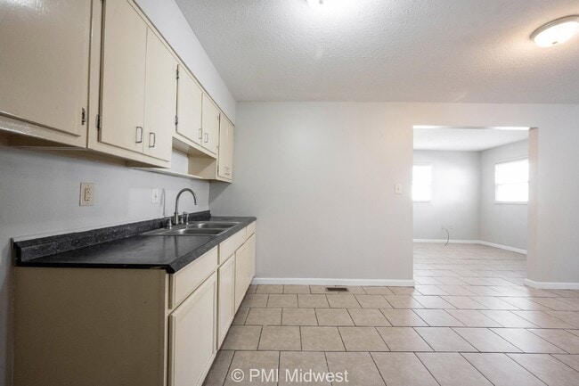 Foto del edificio - 3202 Wellington Ave