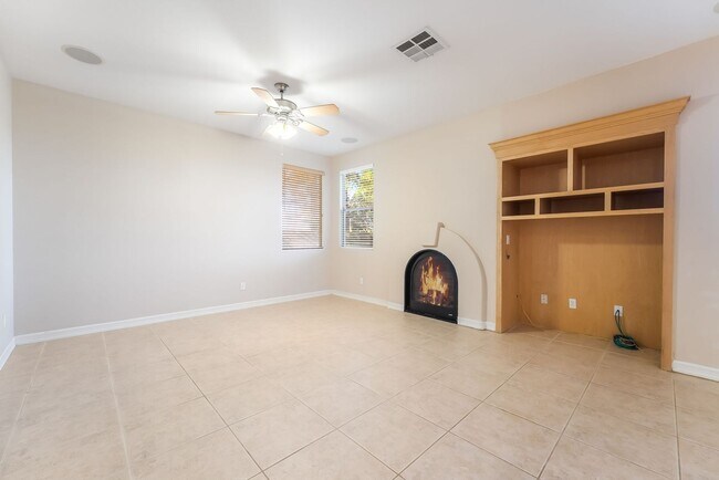 Building Photo - 3 bedroom home in Anthem!