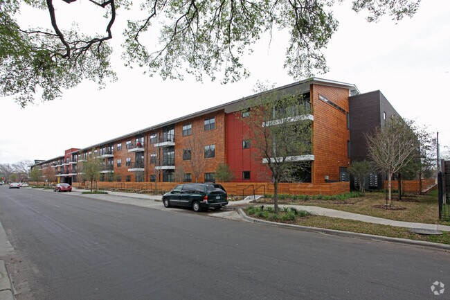 Foto del edificio - Camden Henderson