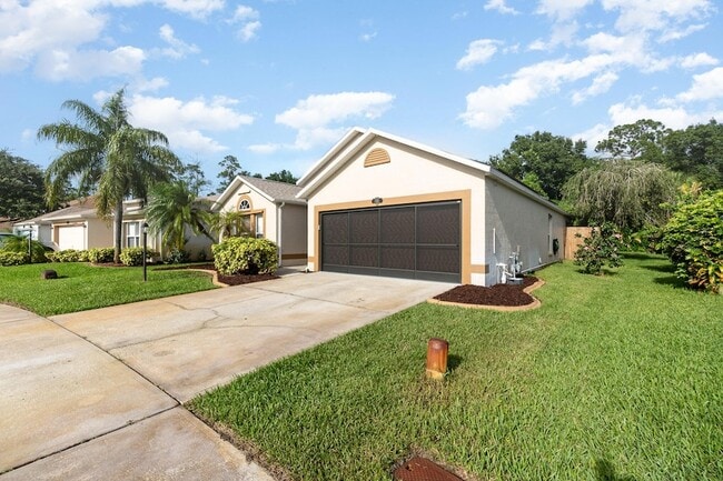 Building Photo - 1736 Vista Lake Cir