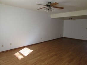 Building Photo - 20320 Skyview Dr