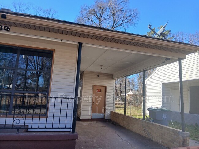 Building Photo - 3547 Hallbrook St