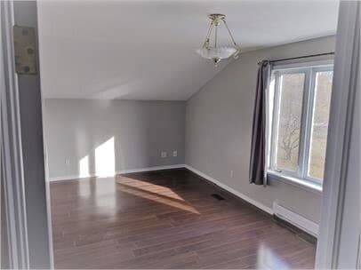 Building Photo - 140 Killdeer Crescent