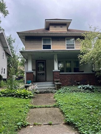Building Photo - 547 River Ave