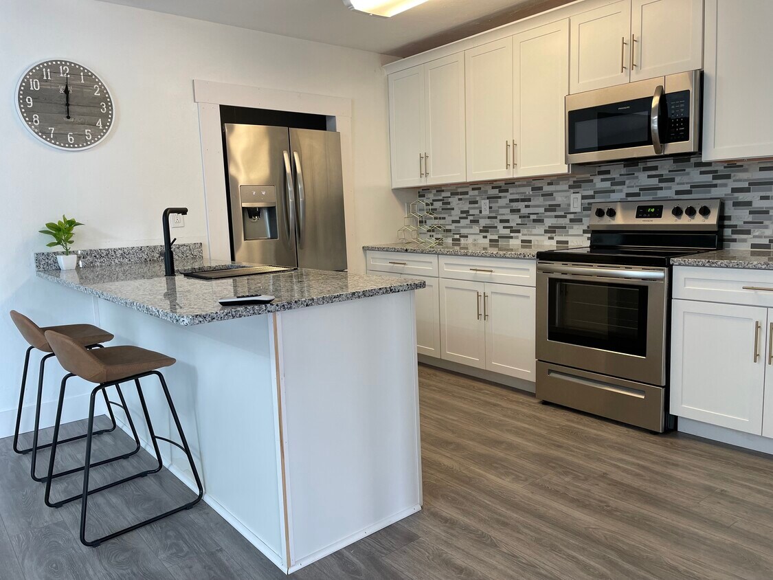 Foto principal - 381 E Saylor Ave