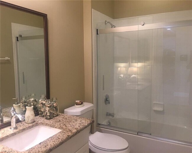 Guest Bath - 1315 Sweetwater Cove