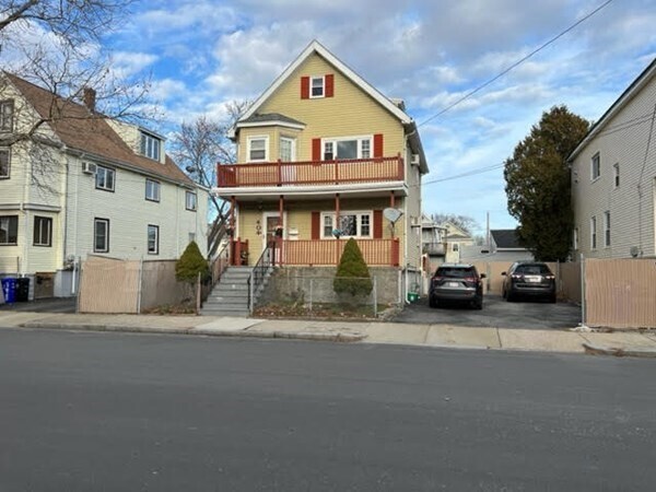 Primary Photo - 404 Bryant St