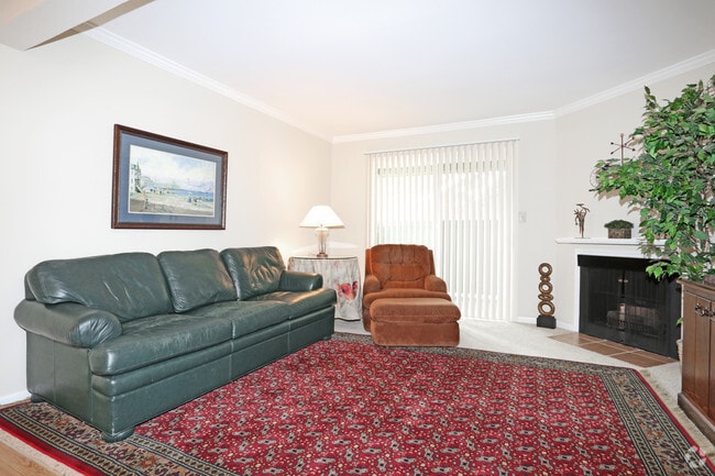 Living Room - Carmel River - Laguna Park