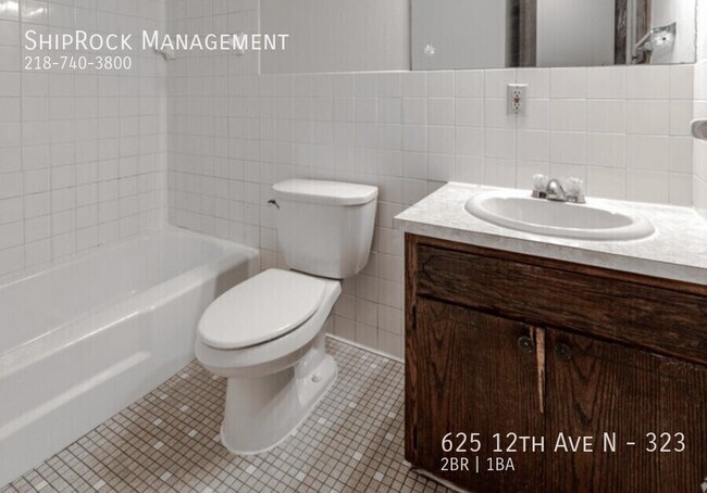 Foto del edificio - 625 12th Ave N