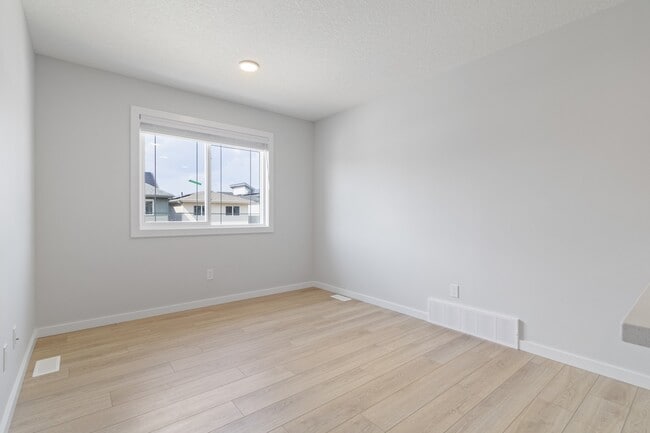 Building Photo - 20939-20925 25 Ave NW