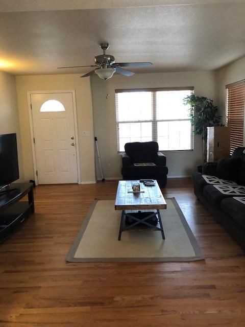 Foto del edificio - 8820 Christy Ct