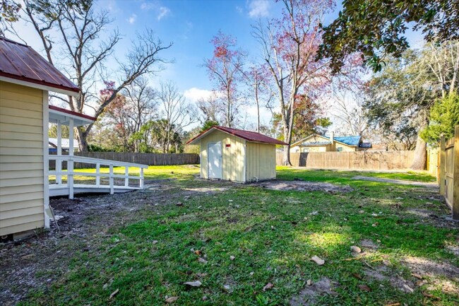 Foto del edificio - 541 New Berlin Rd