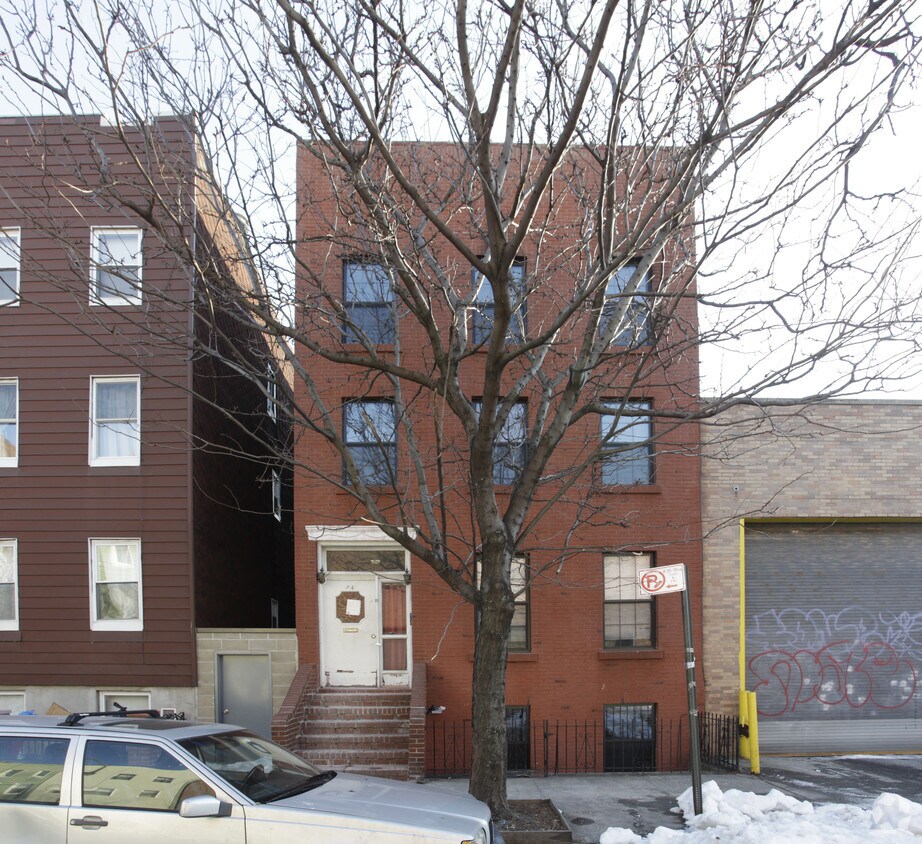 Foto del edificio - 74 Freeman St
