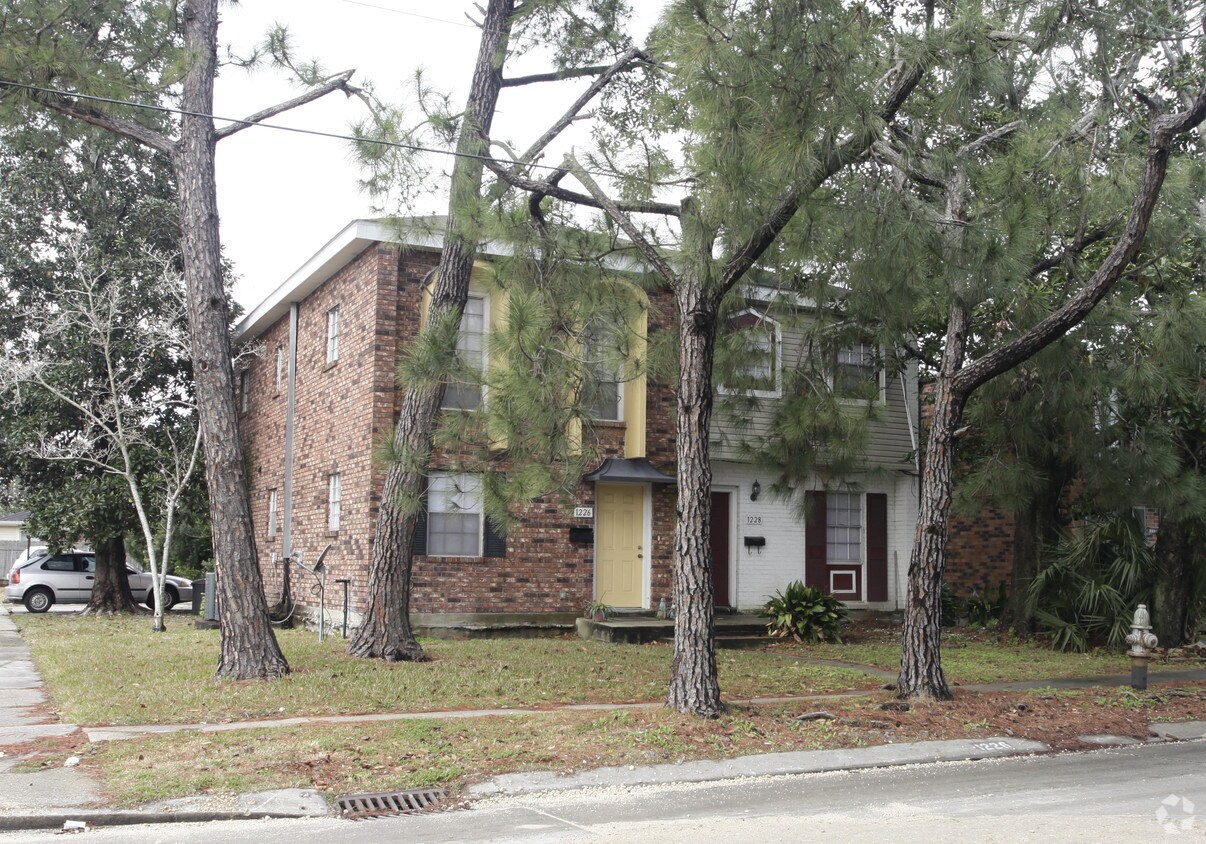 Primary Photo - 1226-1228 Carrollton Ave