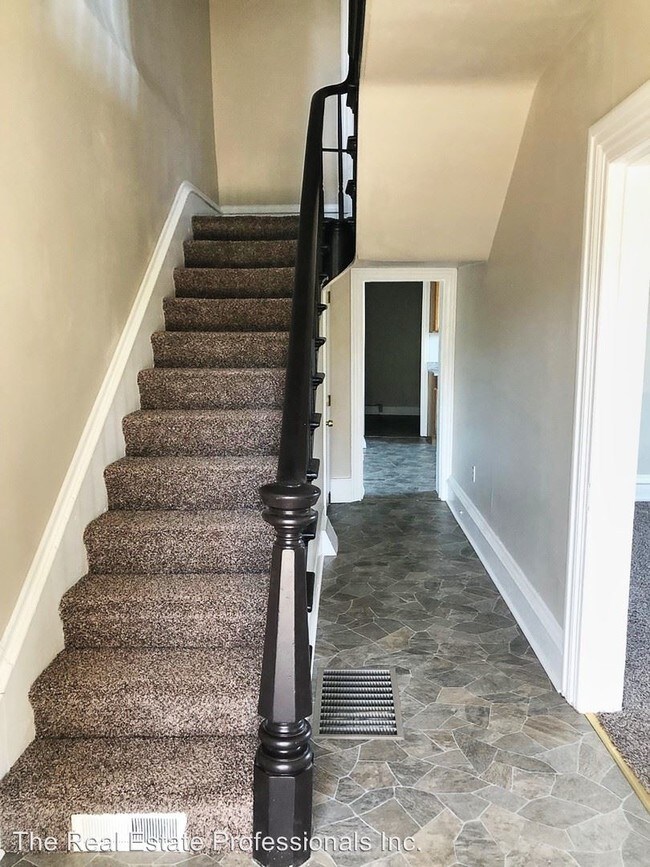 Foto del edificio - 4 br, 1 bath House - 531 W. Main St.