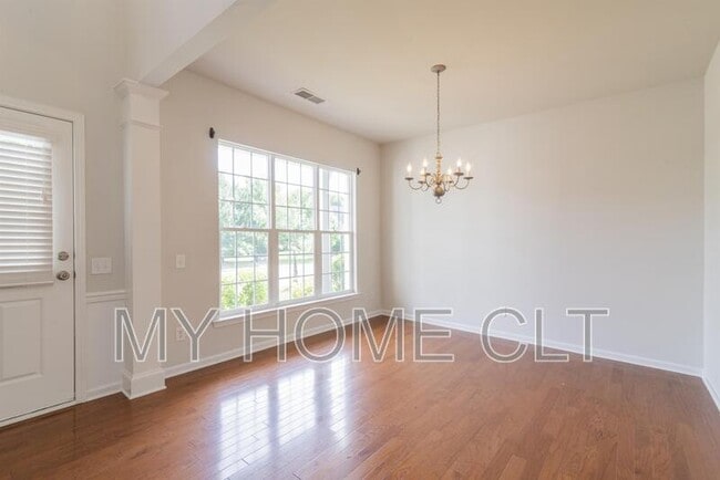 Photo - 2108 Arbor Vista Dr House