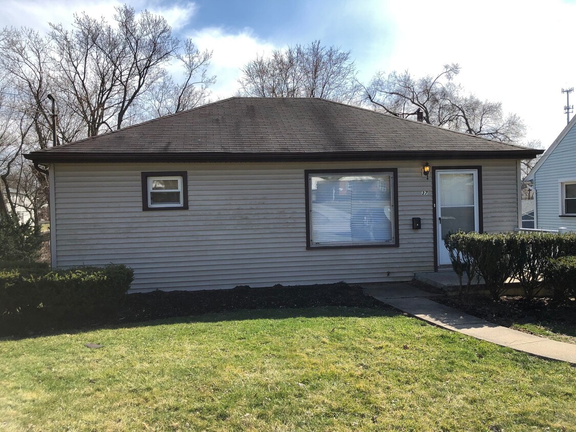 Primary Photo - Remodeled Boardman Ranch Home- Includes St...