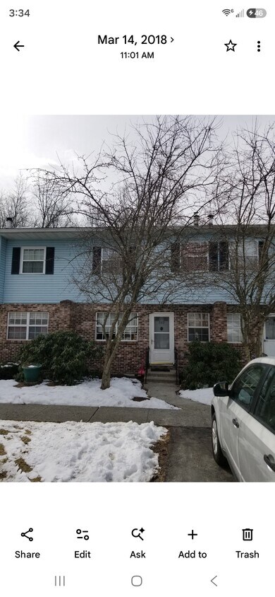 Foto del edificio - 202 Briarwood Ct