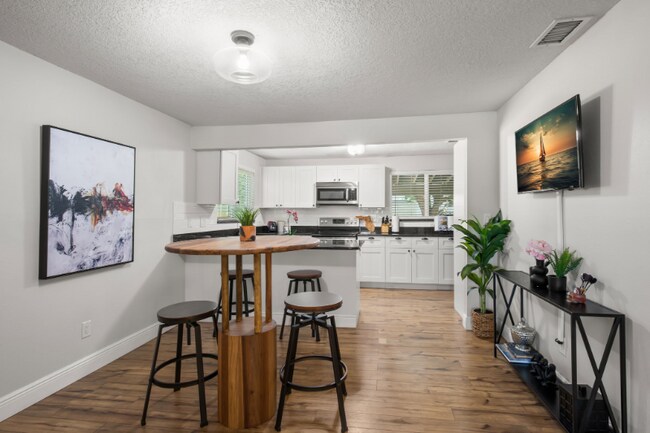 Foto del edificio - 4607 W McElroy Ave