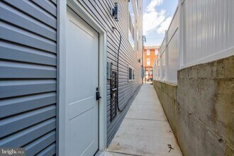 Building Photo - 3836 Haverford Ave