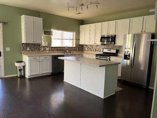 Building Photo - 4130 E Wading Pond Dr