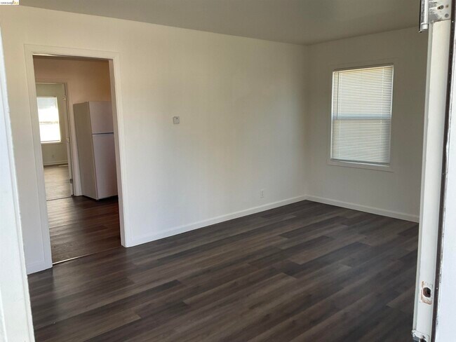 Foto del edificio - 1118 Maple St