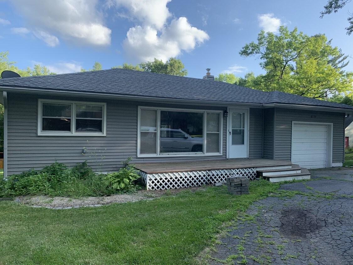6777 Dandison Blvd, West Bloomfield Township, MI 48324 House Rental