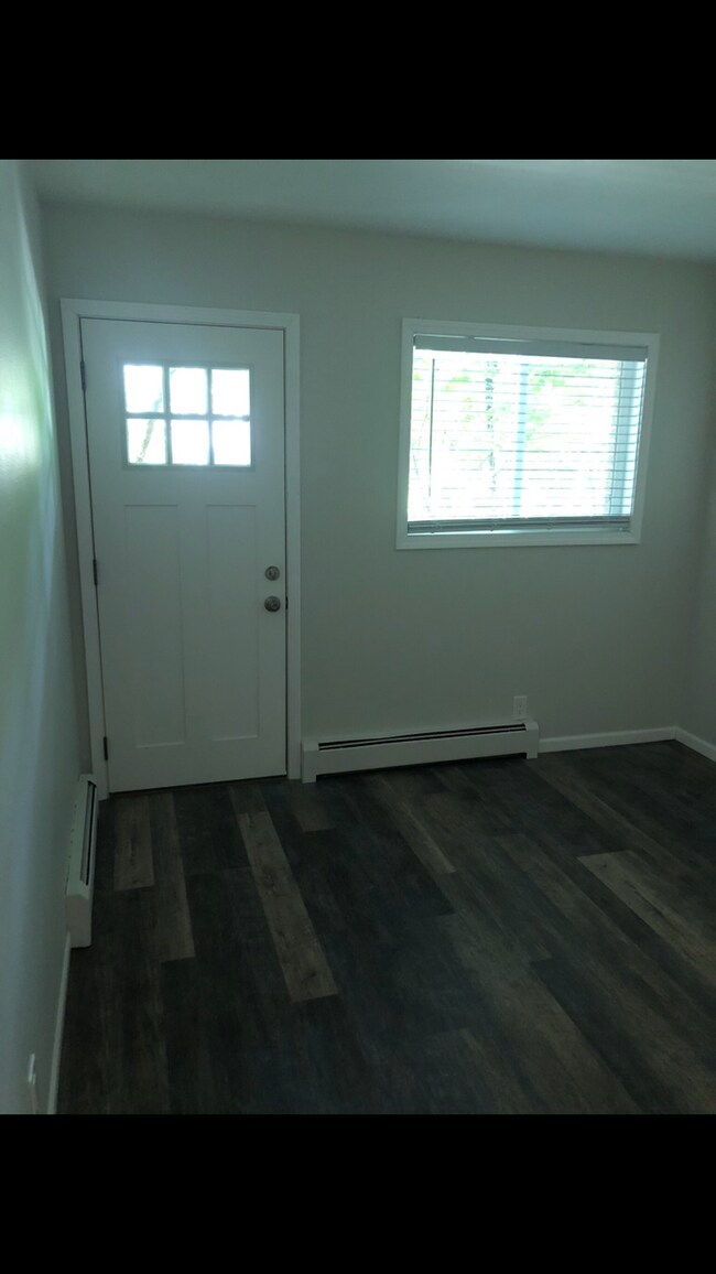 Building Photo - 1709 Blossom Ln
