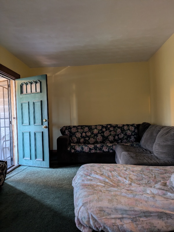 512 E Philadelphia Ave Youngstown, OH 44502 – photo 2