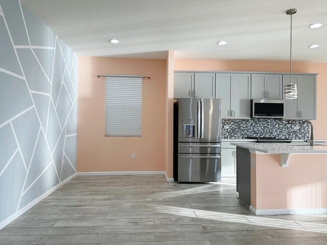 Foto del edificio - 2410 Bittle Way