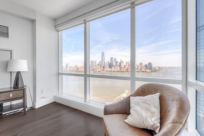 Foto del edificio - 77 Hudson St