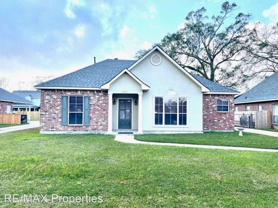 Primary Photo - 3 br, 2 bath House - 14371 Whispering Oaks Dr