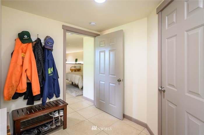 Photo - 22824 104th Ave SW (Vashon, WA)