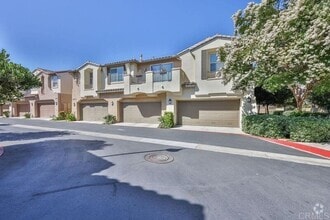 Building Photo - 1423 Caminito Garibay