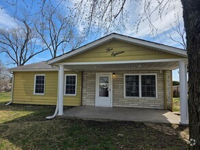 Building Photo - 518 St Leo Dr
