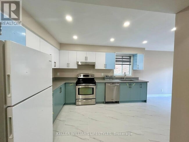 Building Photo - 182 Rossmore Ct