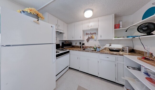Foto del edificio - 1824 NW 3rd Pl