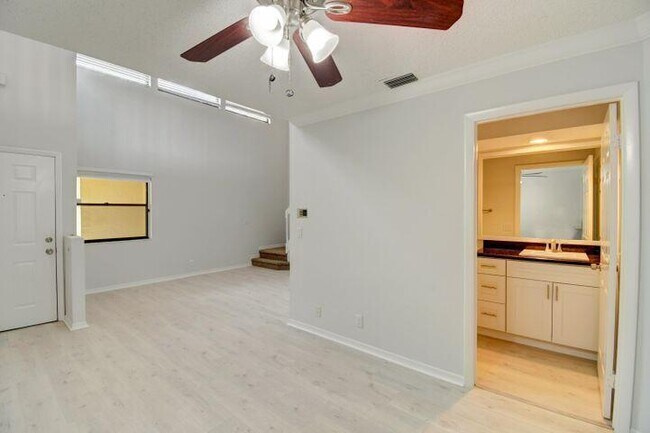 Foto del edificio - 12236 Sag Harbor Ct