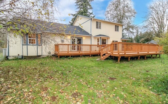 Foto del edificio - Beautiful Yelm Home with Giant Yard