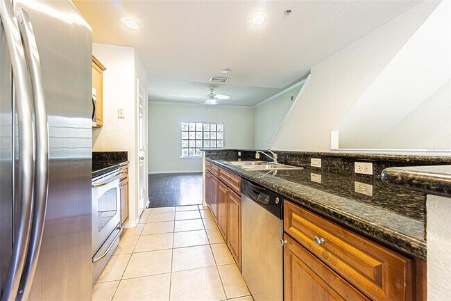 Foto del edificio - 5256 W Kennedy Blvd