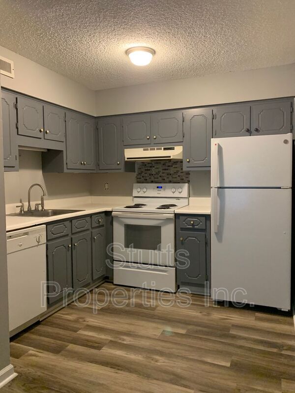 108 Watts Bar St Unit 18, Sheffield, AL 35660 Condo for Rent in