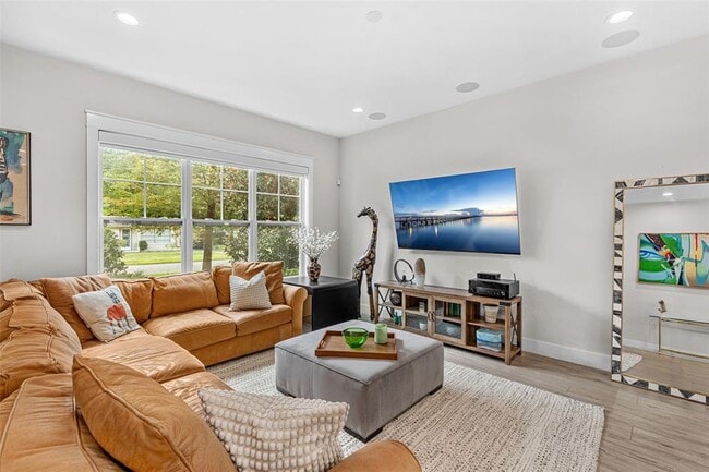 Foto del edificio - 1275 Michigan Ave