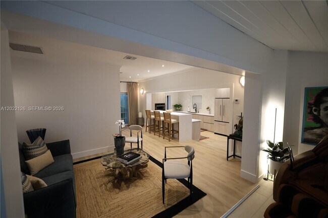 Foto del edificio - 2338 SW 11th St