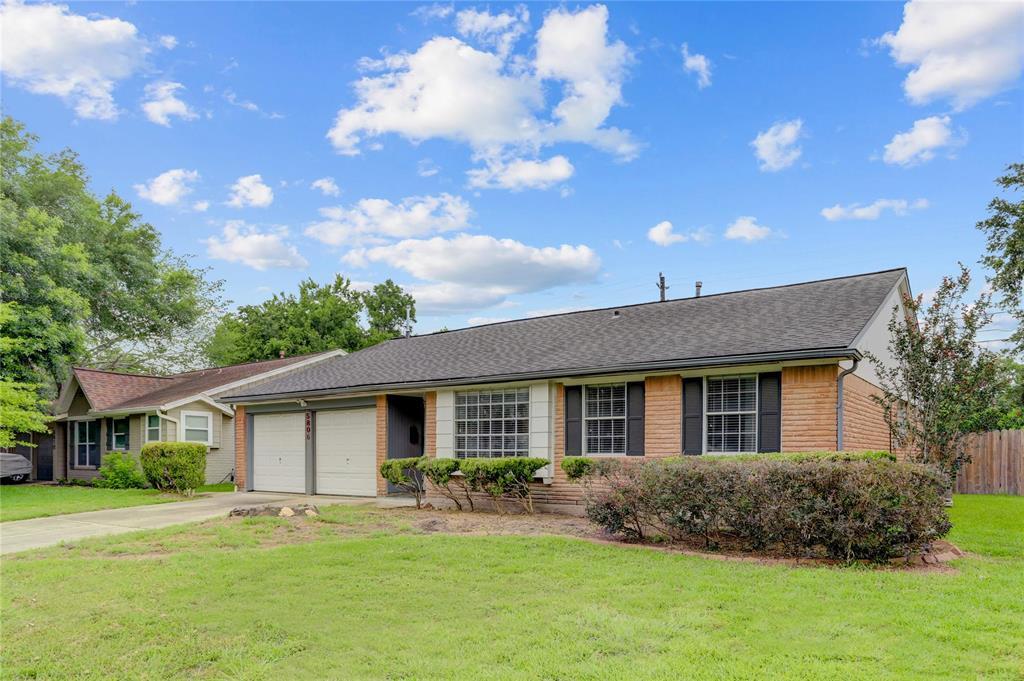 Foto principal - 5806 Ludington Dr