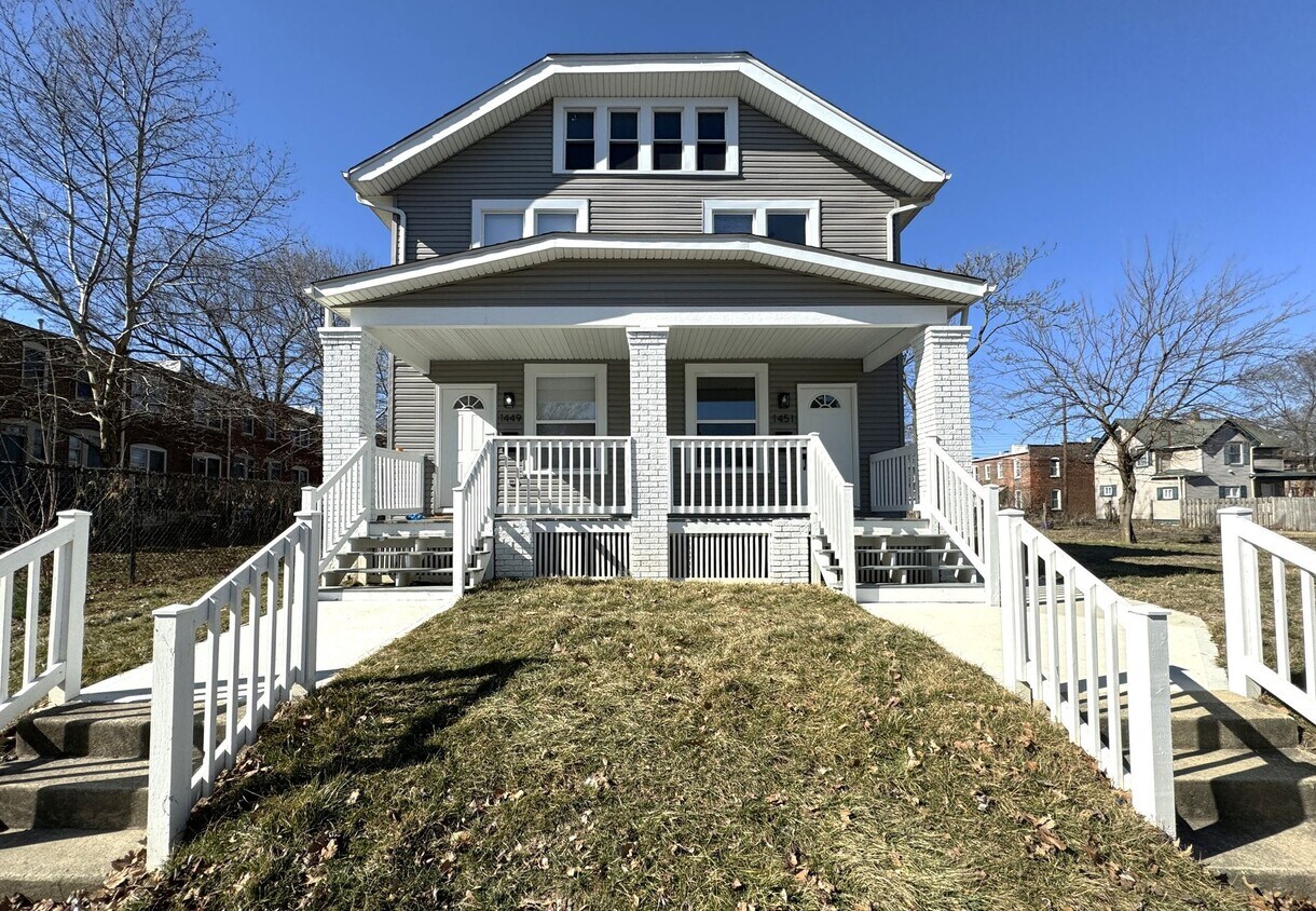 Primary Photo - 2 Bedroom - Weiland Park