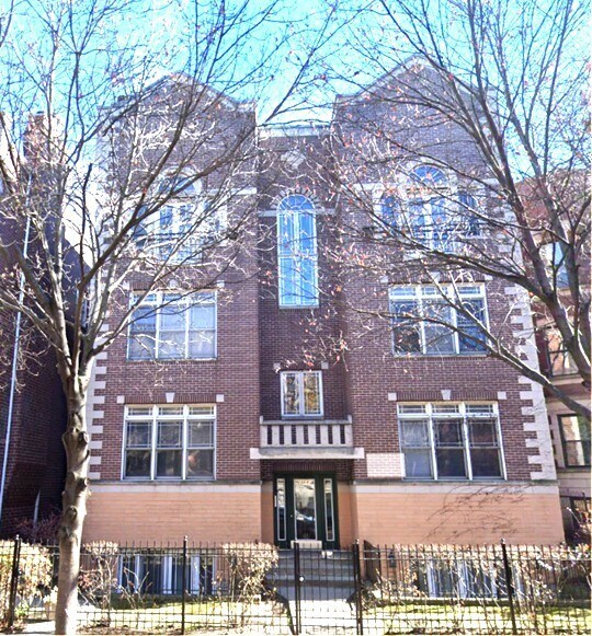Building Photo - 4233 N Kenmore Ave