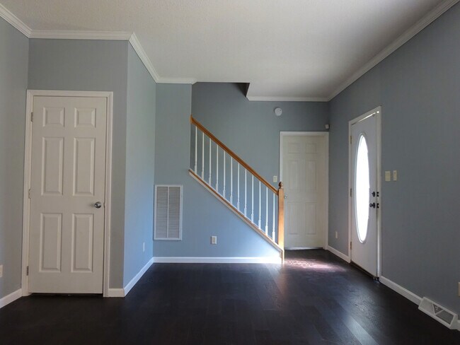 Foto del edificio - 5 Bedrooms with Bonus Room!