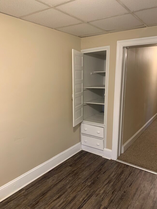 Kitchen Pantry - 164 Chestnut St
