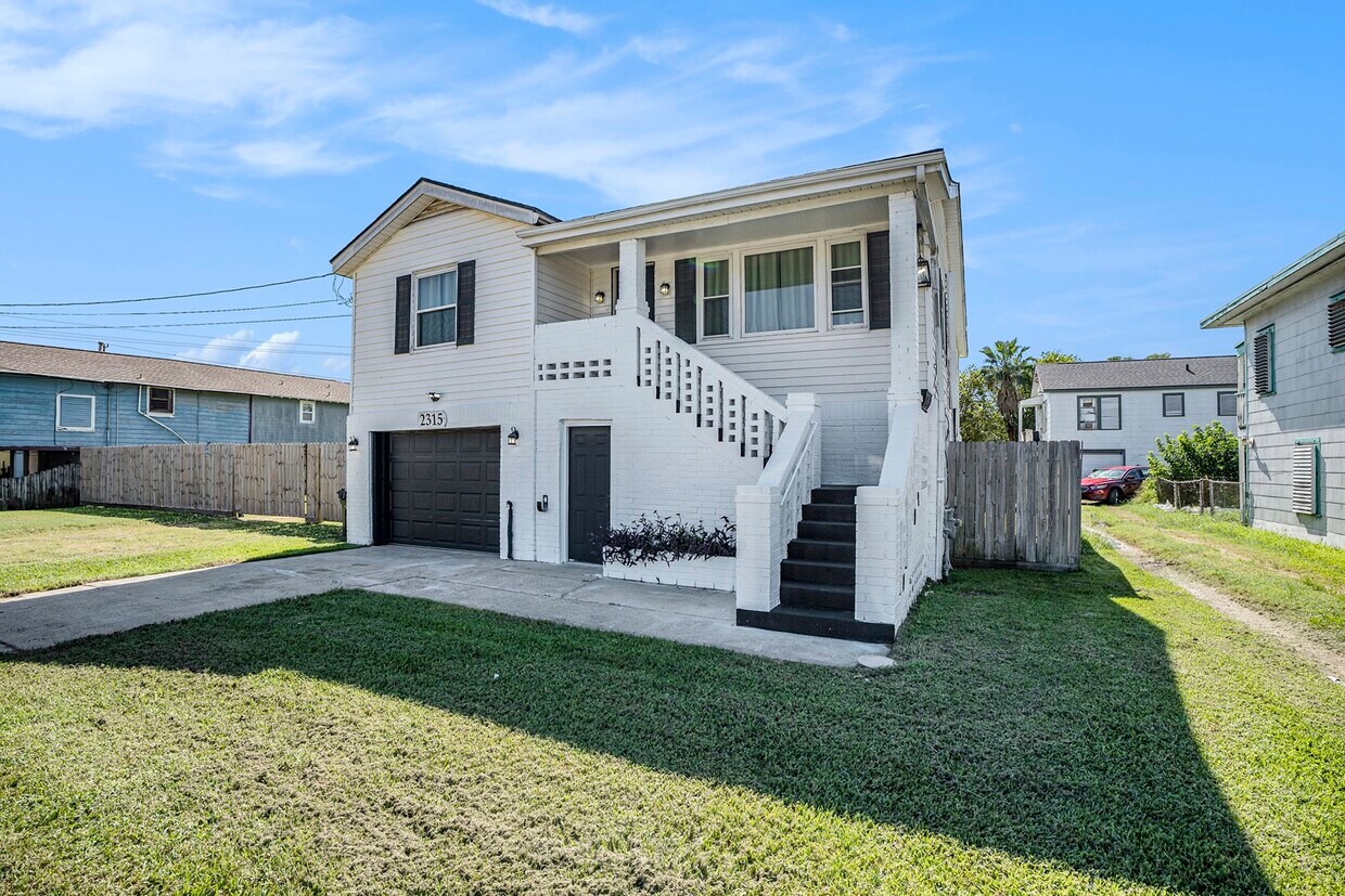 Foto principal - 2315 67th St
